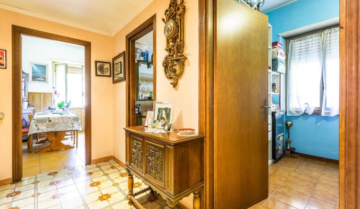 Max Frimm - Via P Falconieri-0013