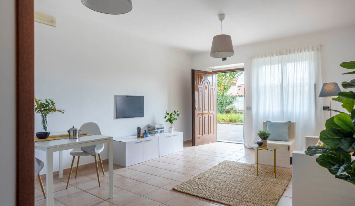 8 soggiorno cucina